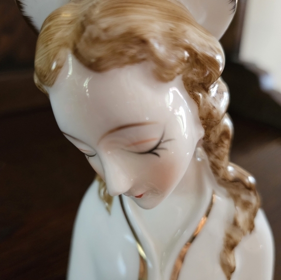 Vintage Norcrest praying, Madonna - Picture 7 of 12